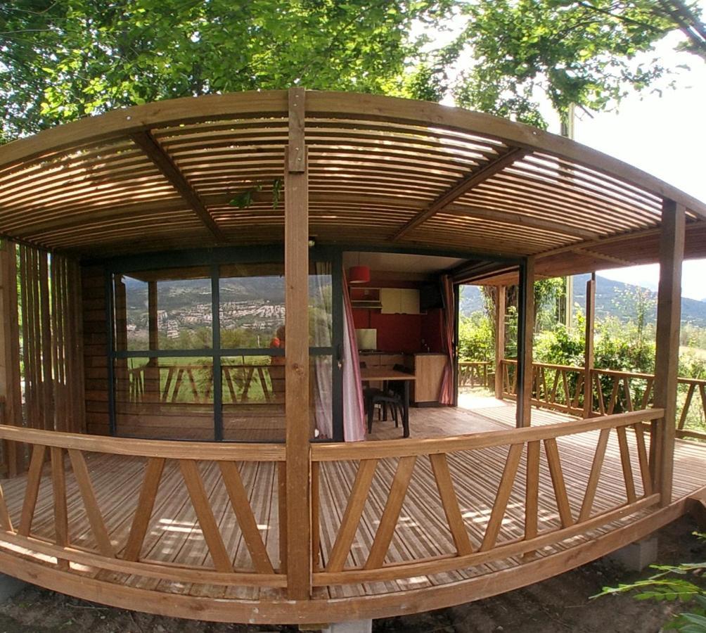 ホテル Camping Les Grillons アンブラン エクステリア 写真