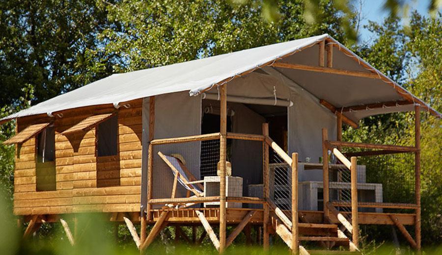 ホテル Camping Les Grillons アンブラン エクステリア 写真